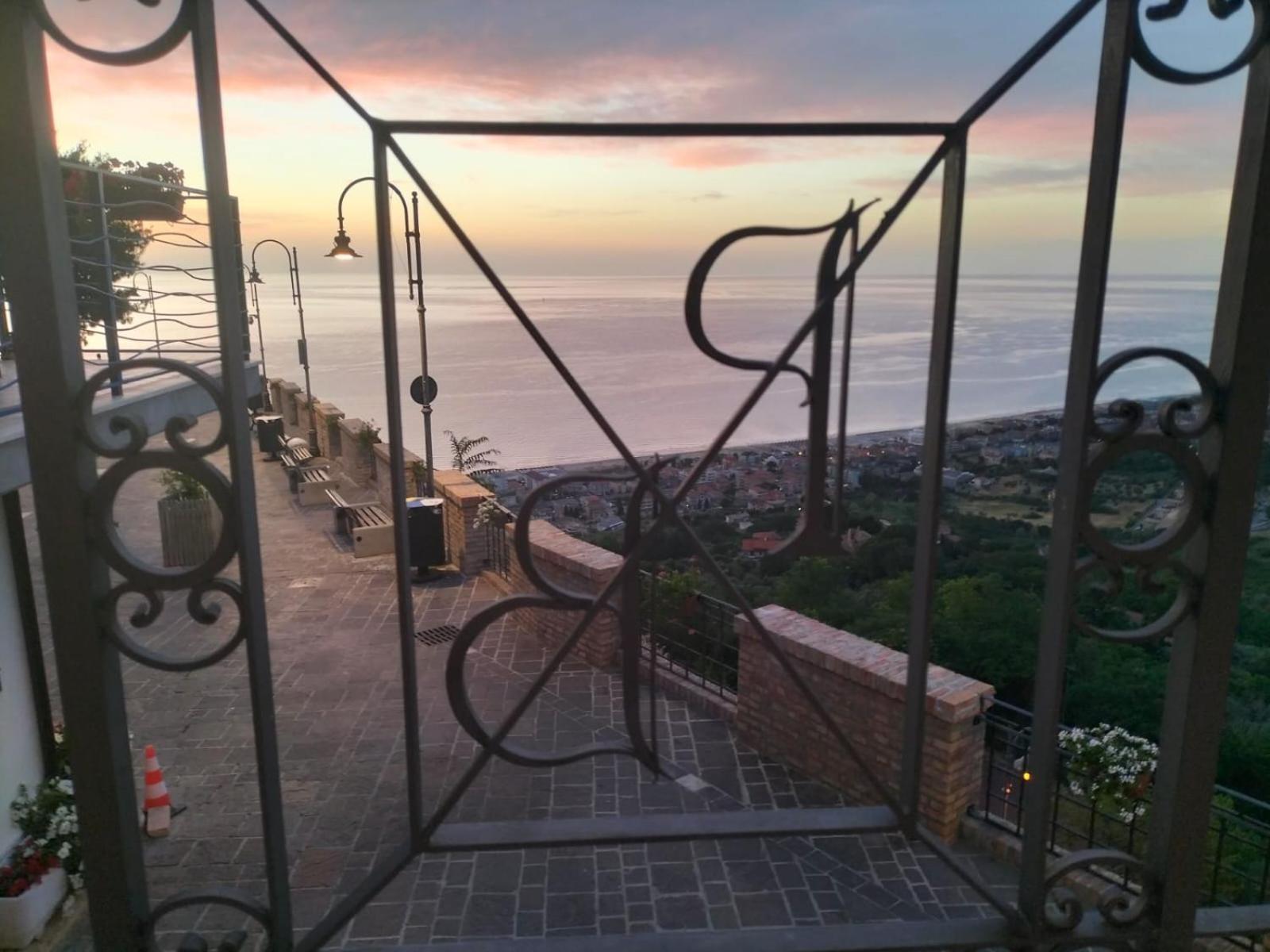 Anpemo Casa Vacanze Silvi Paese 外观 照片